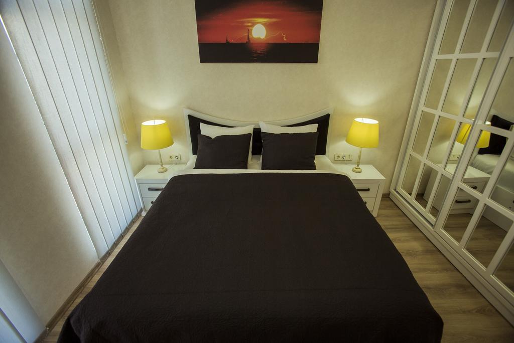 Holiday Premium Apartments Батуми Екстериор снимка