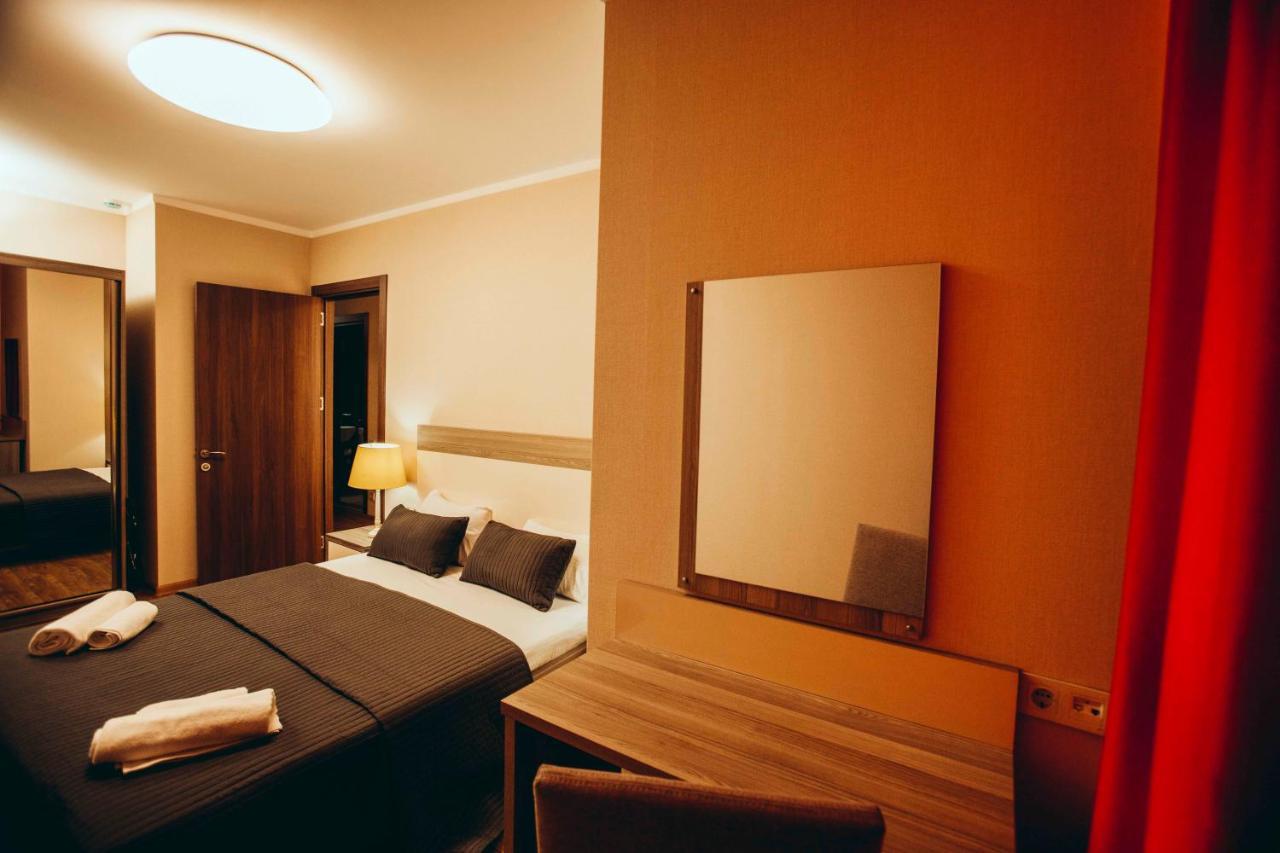 Holiday Premium Apartments Батуми Екстериор снимка